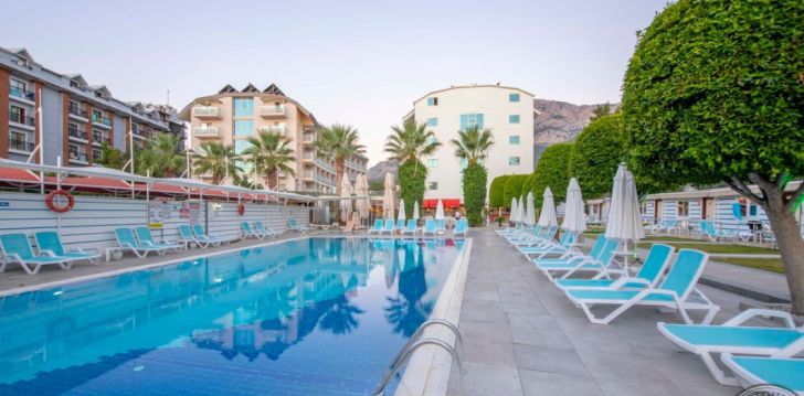 Viešbutis ARMAS BEACH HOTEL įsikūręs Turkija.