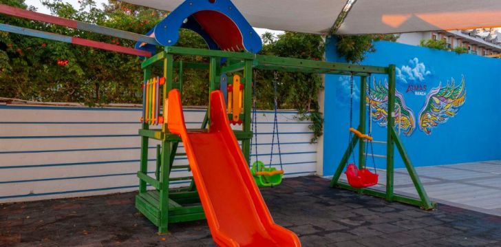 Jaukus viešbutis ARMAS BEACH HOTEL, jūsų atostogoms