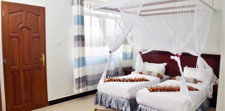 apsistokite SEA CREST HOTEL viešbutyje už gerą kainą.