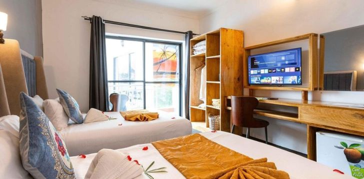 Planuoji kelionę į ? apsistokite 4 viešbutyje CANARY HOTEL & SPA.