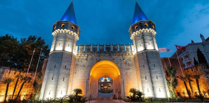 apsistokite SWANDOR TOPKAPI PALACE viešbutyje už gerą kainą. 