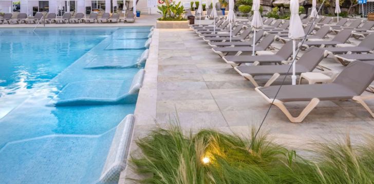 HOTEL GHT OASIS PARK & SPA - klientų vertinamas, kaip geras kainos ir kokybės santykis. 