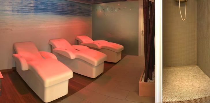 tavęs laukia poilsis Ispanija įsikūrusiame HOTEL GHT OASIS PARK & SPA