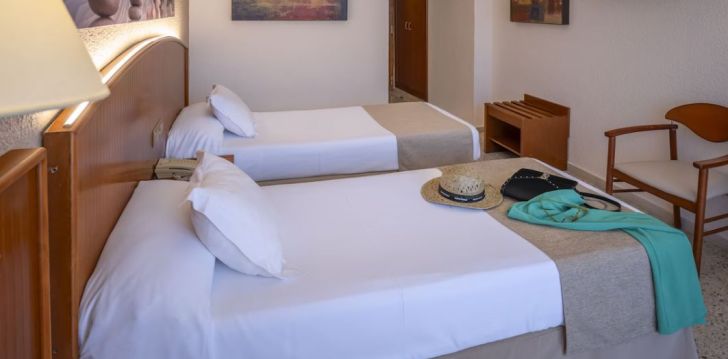 tavęs laukia poilsis Ispanija įsikūrusiame HOTEL GHT OASIS PARK & SPA