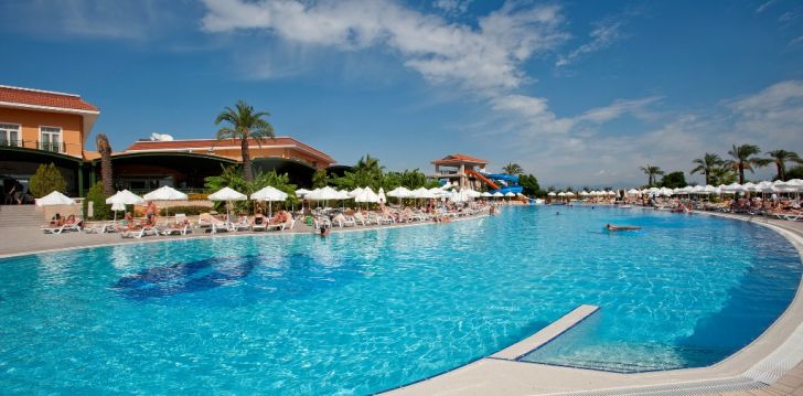 Rinkitės viešbutį CRYSTAL PARAISO VERDE kelionei į Turkija