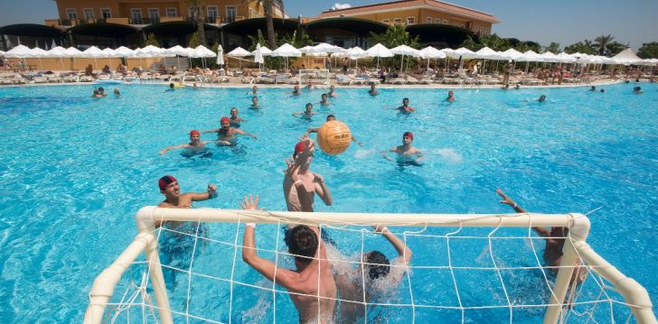 Viešbutis CRYSTAL PARAISO VERDE įsikūręs Turkija.