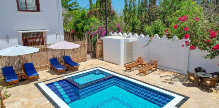 Viešbutis SUNNY PALMS BEACH BUNGALOWS įsikūręs Tanzanija. 