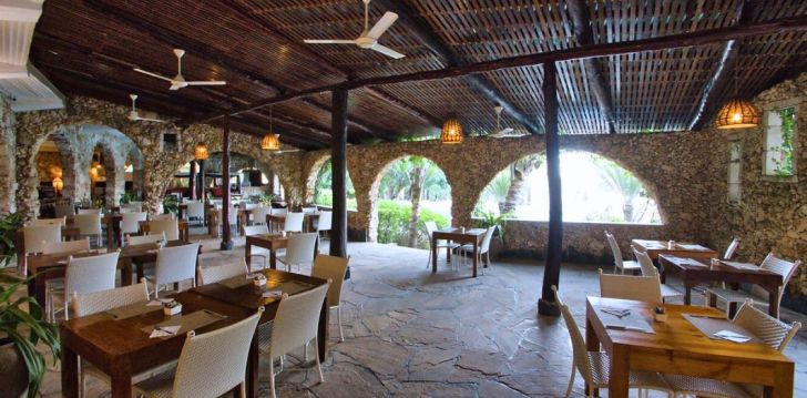 viešbutis PALUMBO WAVES RESORT įsikūręs Zanzibaras. 