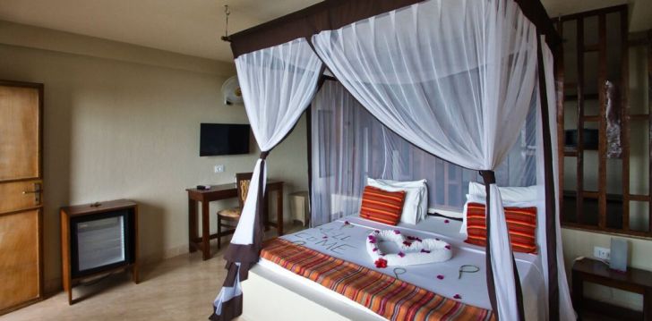 tavo atostogos prasideda viešbutyje PALUMBO WAVES RESORT
