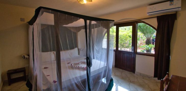rinkitės viešbutį PALUMBO WAVES RESORT kelionei į Zanzibaras