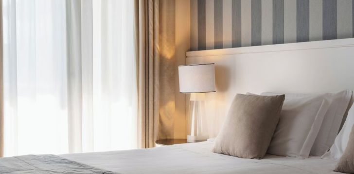 planuoji kelionę į Italija? apsistokite 4 viešbutyje VILLA ROSA RIVIERA. 