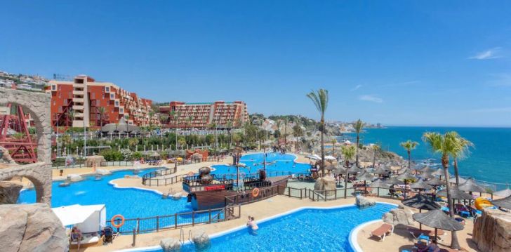 apsistokite HOLIDAY WORLD RIWO HOTEL viešbutyje už gerą kainą. 