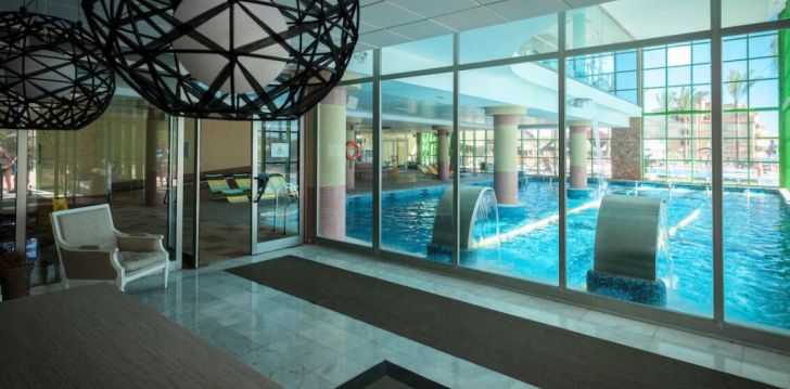 viešbutis HOLIDAY WORLD RIWO HOTEL įsikūręs Ispanija.