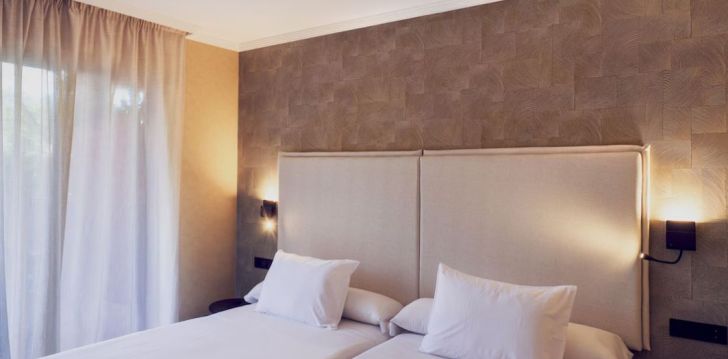 apsistokite HOLIDAY WORLD RIWO HOTEL viešbutyje už gerą kainą. 