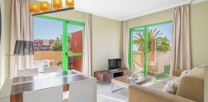 apsistokite HOLIDAY WORLD RIWO HOTEL viešbutyje už gerą kainą.