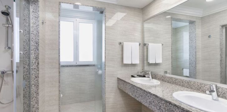 apgyvendinimas 4* RIU MADEIRA