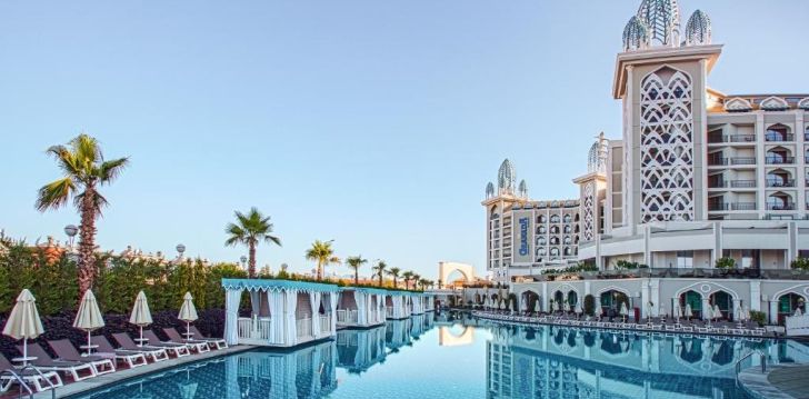 apsistokite GRANADA LUXURY BELEK viešbutyje už gerą kainą. 