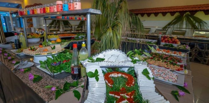 rinkitės viešbutį CLUB APERION BEACH kelionei į Turkija