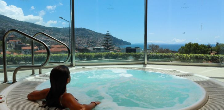 Rinkitės viešbutį THE VIEWS BAIA (ADULTS ONLY 18+) kelionei į Portugalija