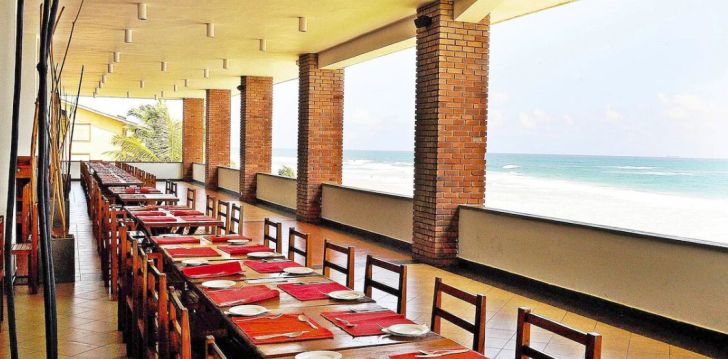 Viešbutis 3 dienų pažintinė programa + poilsis 4* LONG BEACH RESORT įsikūręs Šri Lanka.