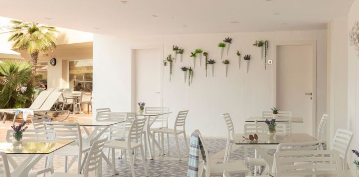Viešbutis CALA FONT įsikūręs Ispanija.