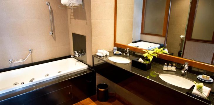 Planuoji kelionę į Šri Lanka? apsistokite 5 viešbutyje 4 dienų pažintinė programa + poilsis 5* THE BLUE WATER RESORT & SPA.