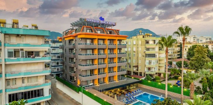 Apsistokite ARSI PARADISE BEACH HOTEL viešbutyje už gerą kainą. 