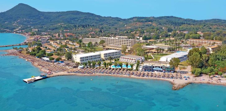 tavęs laukia poilsis Graikija įsikūrusiame MESSONGHI BEACH