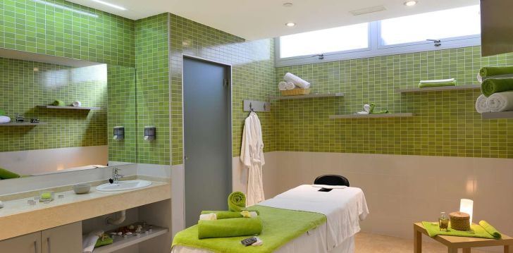Planuoji kelionę į Ispanija? apsistokite 4 viešbutyje HOTEL TROYA.