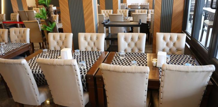 Apsistokite SIDE YESILOZ HOTEL viešbutyje už gerą kainą.