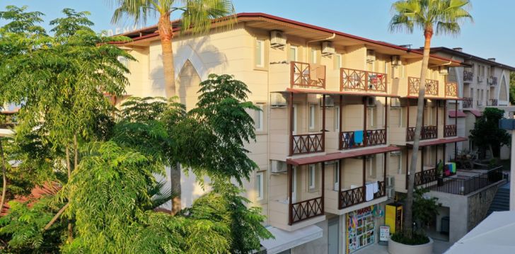 Apsistokite EOS BEACH RESORT viešbutyje už gerą kainą. 