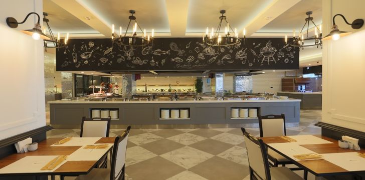 Apgyvendinimas 4* EOS BEACH RESORT