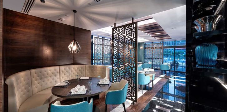 Viešbutis NOVOTEL SHARJAH EXPO CENTRE įsikūręs JAE.