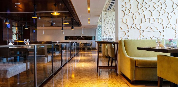 Apsistokite COPTHORNE HOTEL SHARJAH viešbutyje už gerą kainą.