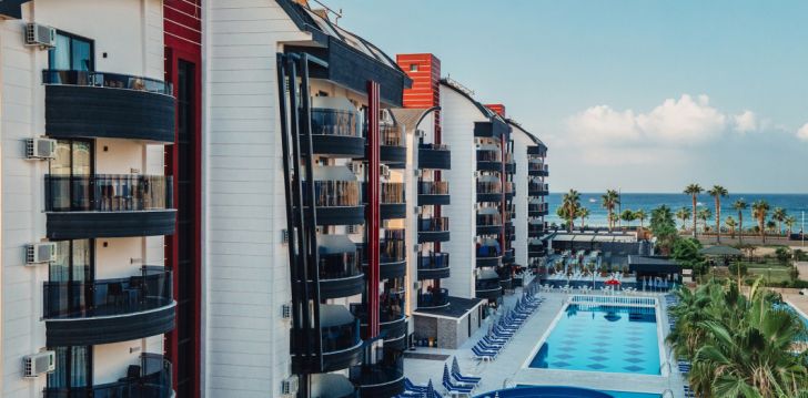 Apsistokite GRAND UYSAL BEACH & SPA viešbutyje už gerą kainą. 