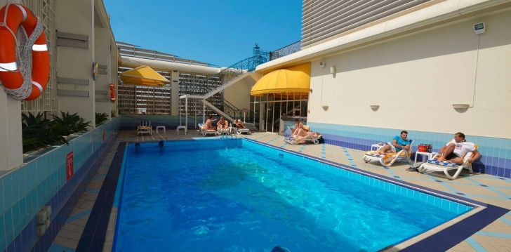 HOLIDAY INN ABU DHABI DOWNTOWN - klientų vertinamas, kaip geras kainos ir kokybės santykis. 
