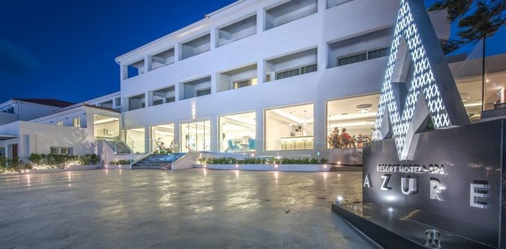 apsistokite AZURE RESORT & SPA viešbutyje už gerą kainą. 