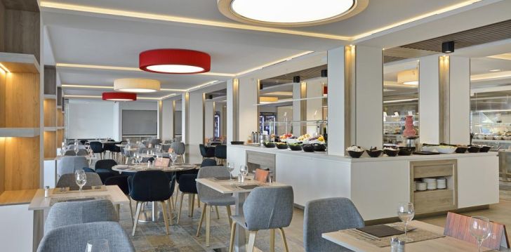 Planuoji kelionę į Ispanija? apsistokite 4 viešbutyje SOL TORREMOLINOS DON PEDRO. 