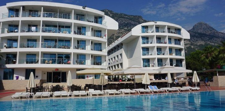 Apsistokite RING BEACH HOTEL viešbutyje už gerą kainą.