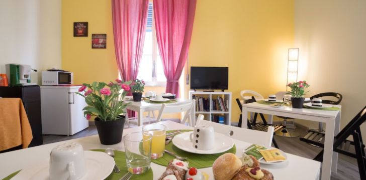 Apsistokite B&B TRA L'ETNA E IL MARE viešbutyje už gerą kainą. 