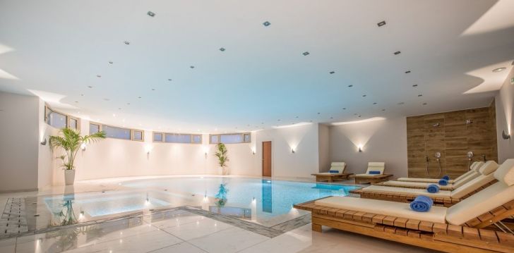 viešbutis AZURE RESORT & SPA įsikūręs Graikija.