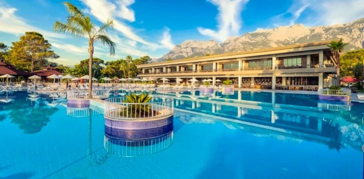 Apsistokite KIMEROS PARK HOLIDAY VILLAGE viešbutyje už gerą kainą. 