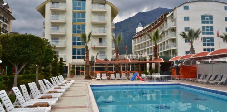 Apsistokite LIMS BONA DEA BEACH HOTEL viešbutyje už gerą kainą. 