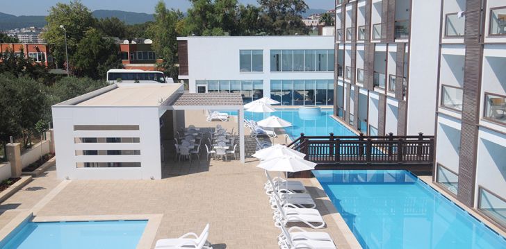 Apsistokite LONICERA WEST HOTEL viešbutyje už gerą kainą.