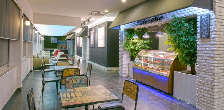 Viešbutis LONICERA WEST HOTEL įsikūręs Turkija. 