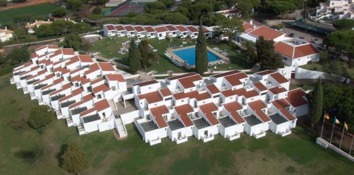 HOTEL APARTAMENTO DO GOLFE - klientų vertinamas, kaip geras kainos ir kokybės santykis. 