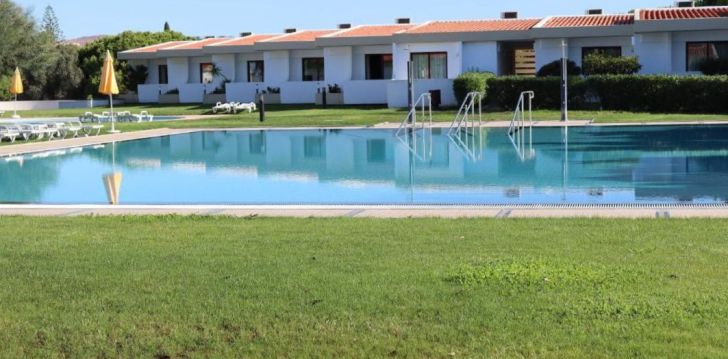 Rinkitės viešbutį HOTEL APARTAMENTO DO GOLFE kelionei į Portugalija