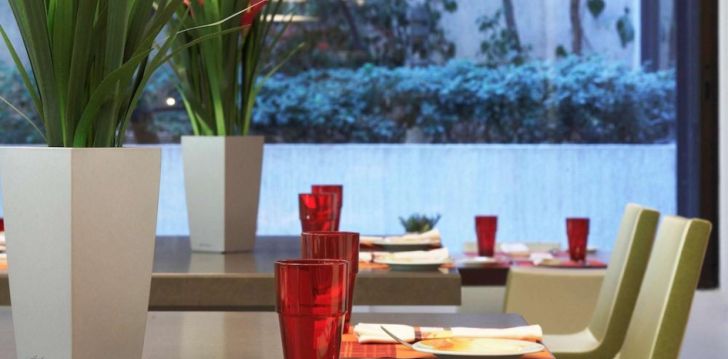 Nepraleisk progos pailsėti už gerą kainą - viešbutyje NOVOTEL ATHENS