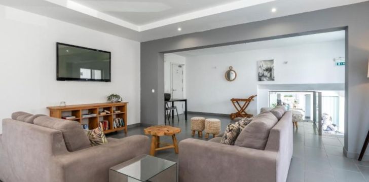 Viešbutis KR HOTELS - ALBUFEIRA LOUNGE įsikūręs Portugalija.