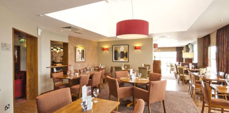 PREMIER INN NEWBRIDGE - EDINBURGH APT - klientų vertinamas, kaip geras kainos ir kokybės santykis. 